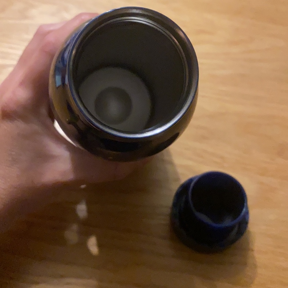 NEW Draper James Magnolia Water Bottle Sold out! - Picture 4 of 4